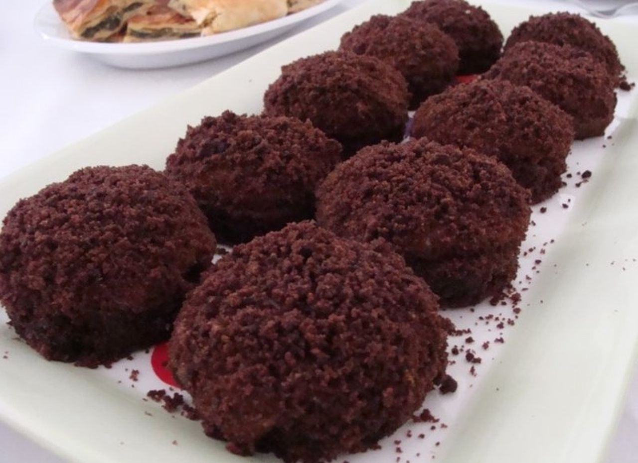 Kakaolu Mini Köstebek Pasta Tarifi