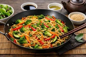 Karışık Sebzeli Noodle Tarifi